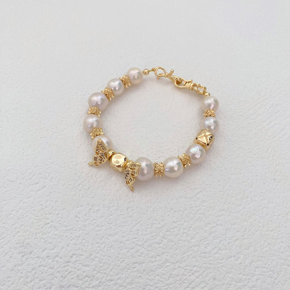 The Butterfly Baroque Pearl Bracelet 6.5 Inches / Silver