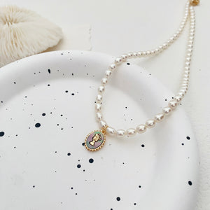 Queen Pearls Necklace