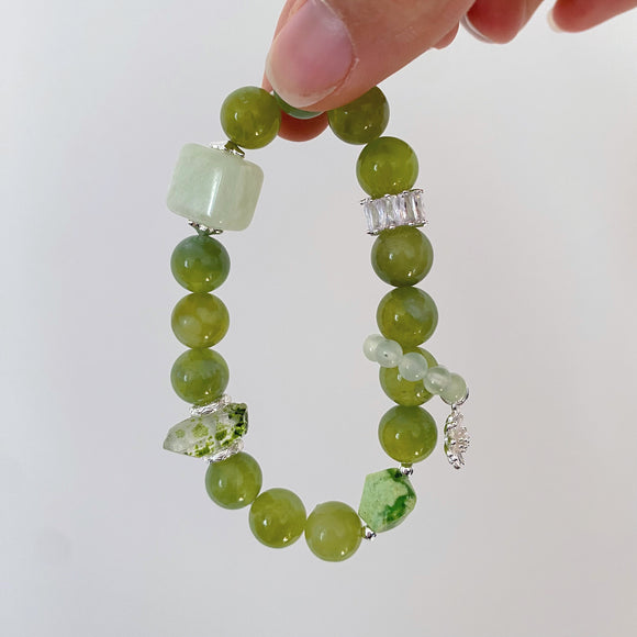 Autumn Crisp Serpentine Jade Bracelet