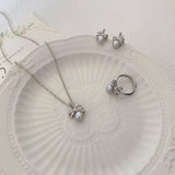 Bow Gray Pearls Necklace