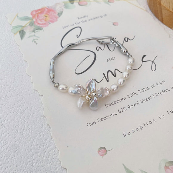 Blossom Flower Pearls Bracelet