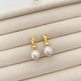 Dancing Bunny Pearls Earring