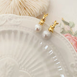 Dancing Bunny Pearls Earring