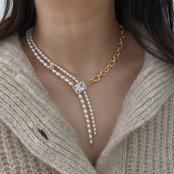 Sylvia Pearls Necklace