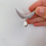 Angel‘s Wings Baroque Pearl Brooch