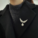 Angel‘s Wings Baroque Pearl Brooch