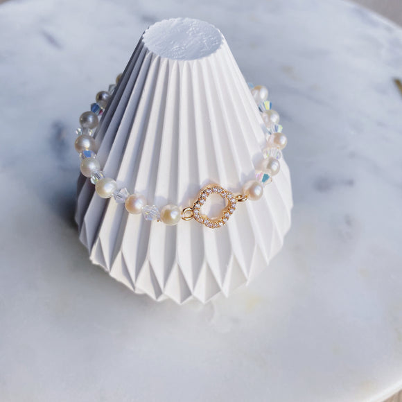 Clover Crystal Pearls Bracelets