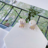 Cloud and Rain Pearls Earrings 2