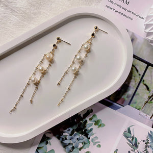 Flowing Pearls Earrings