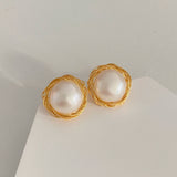 Nest Pearls Earrings