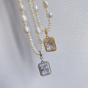 Elsa Crystal Pendant Pearls Necklaces