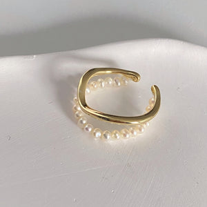 Pearls with Metal Wave Rings