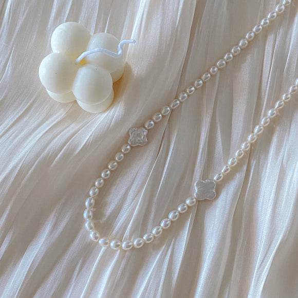 Clover Long Chain Pearls Necklaces