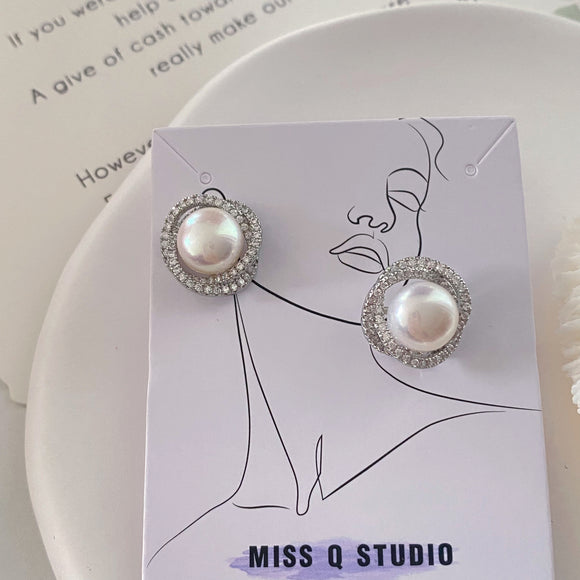 Satellite Pearls Earrings