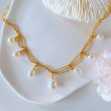 Vantage Lace Pearls Necklaces