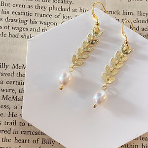 Laurel Pearls Earrings