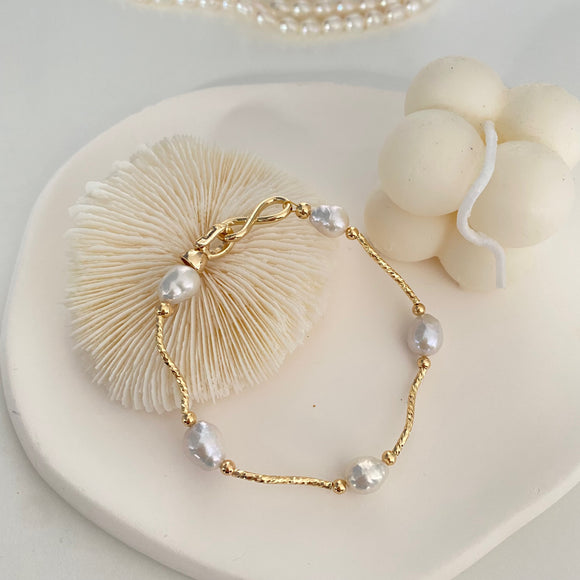 Gold Curve Baroque Pearls Bracelets